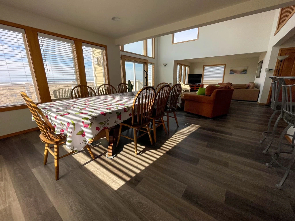 Moonstone Beach House - Hot Tub, Dog Friendly — photo 4