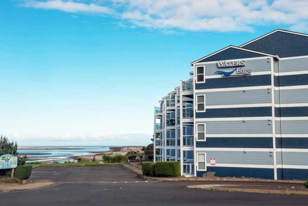 Waters Edge Condos - Siletz Bay & Ocean Views
