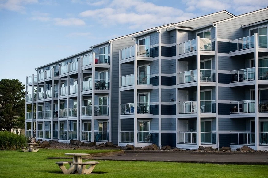 Waters Edge Condos - Siletz Bay & Ocean Views — photo 4