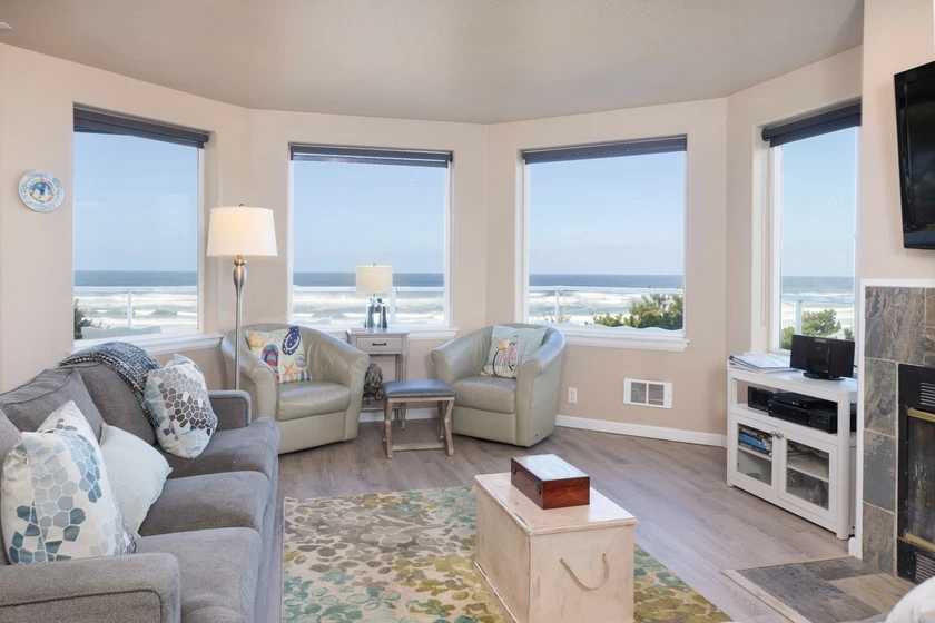 Beverly Beach Overlook - Game Room — photo 4