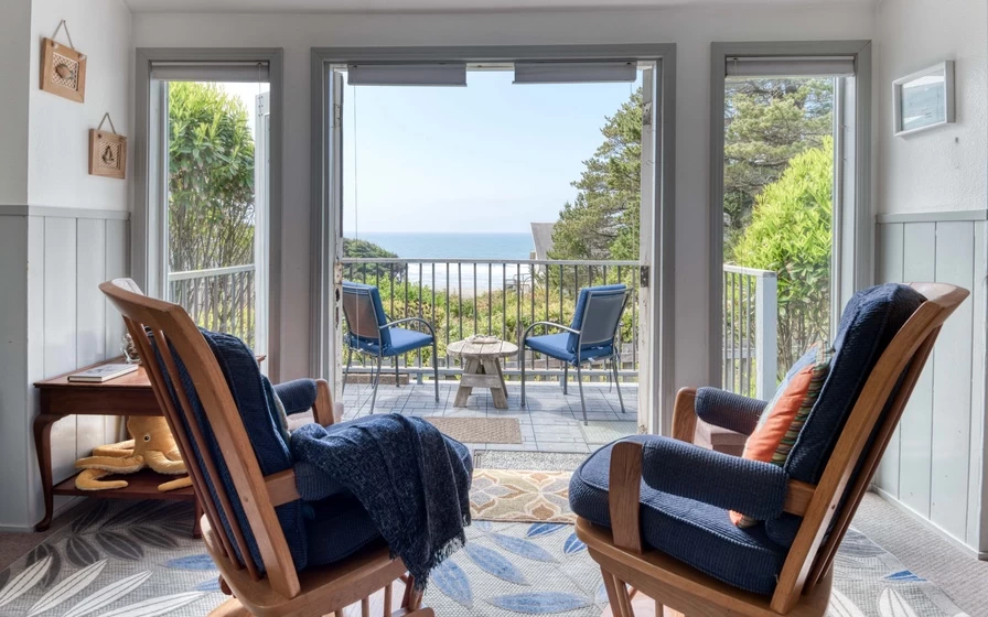 Breeze Cottage - Cozy for Two