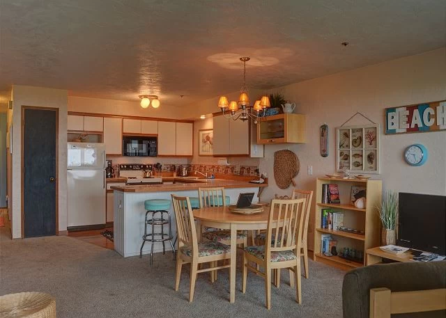 Seaside Beach Club Condos - Oceanfront on The Prom — photo 4