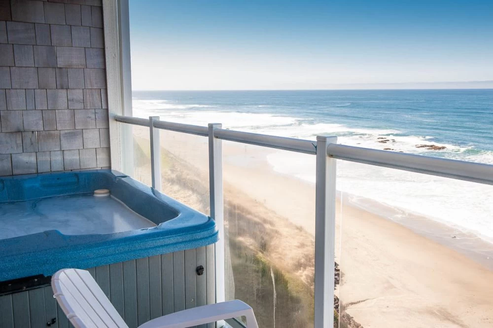 Oceanfront Condos w/ Hot Tubs - Pacific Winds