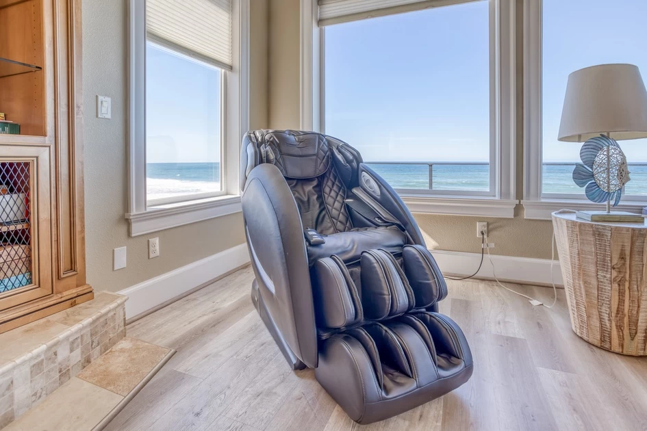 Crown Jewel - Luxury, Hot Tub, Private Beach Access — photo 5