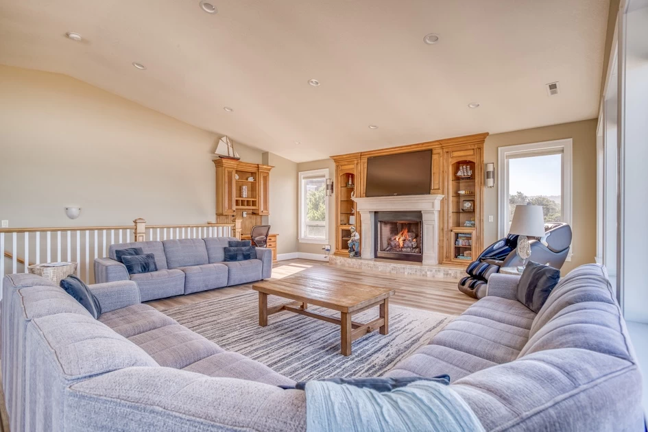 Crown Jewel - Luxury, Hot Tub, Private Beach Access — photo 4