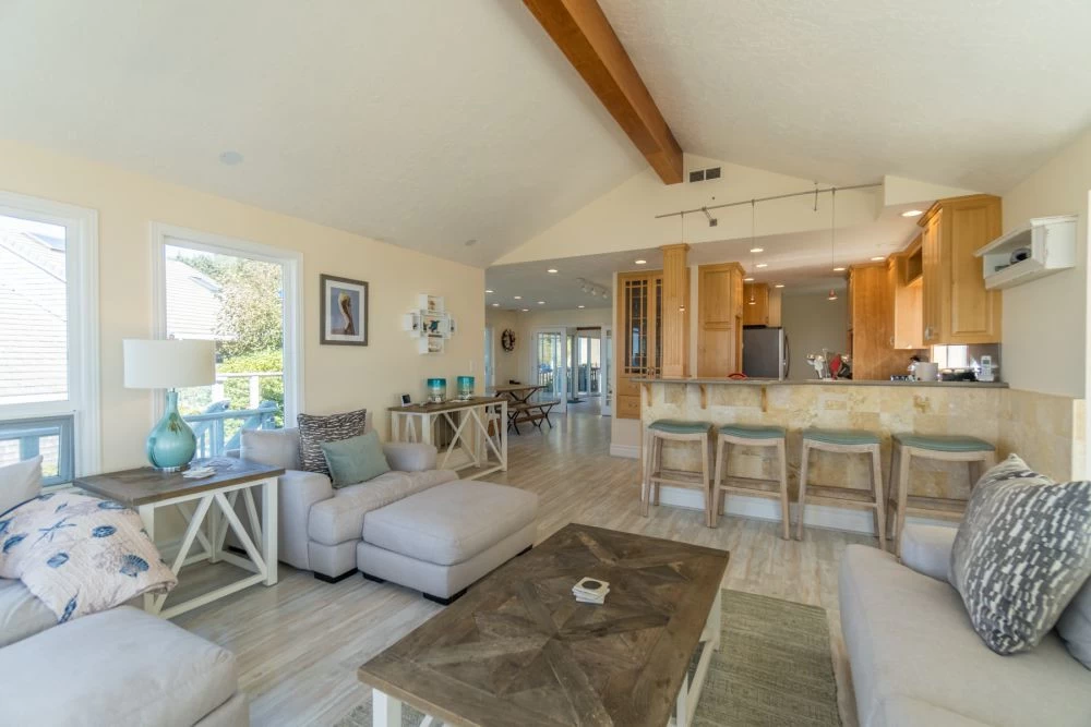 Pelicans Perch - Pet Friendly Oceanfront Luxury — photo 5