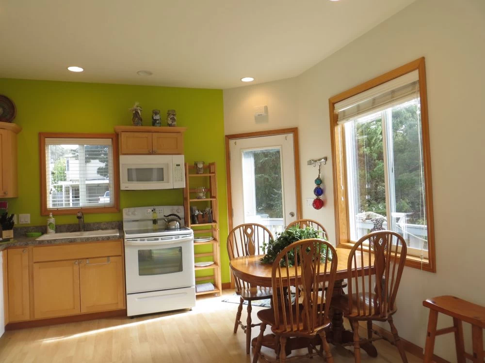 Y-Knot - 2 bedroom 2 bath walk to beach dog friendly — photo 3