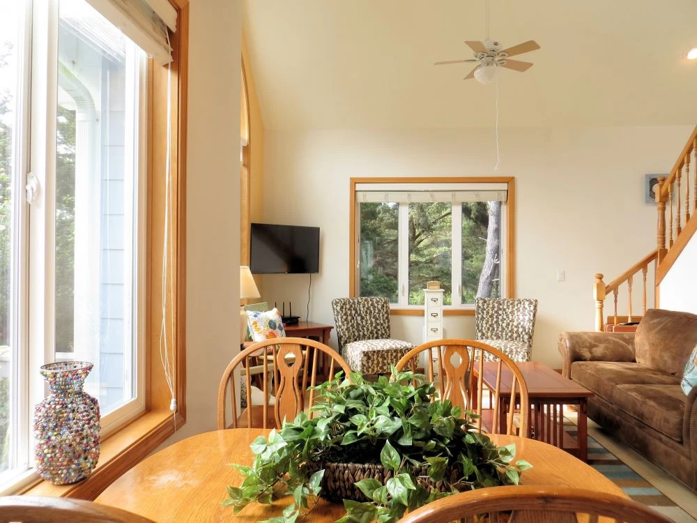 Y-Knot - 2 bedroom 2 bath walk to beach dog friendly — photo 5