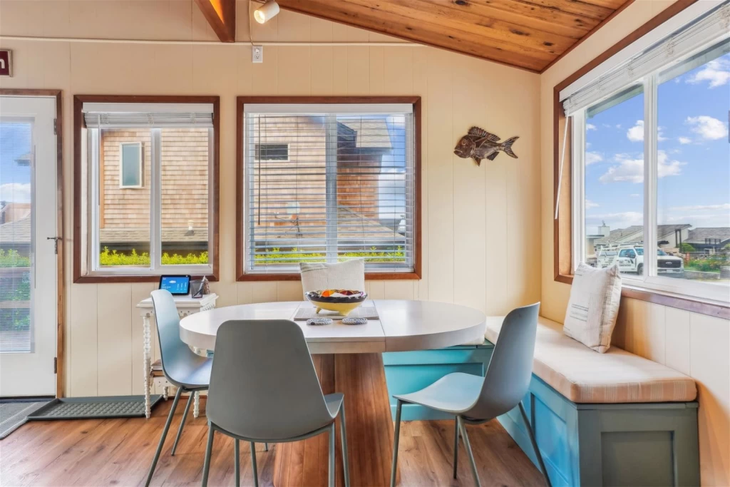 Little Caper - Newly Renovated! 1-Block to the Beach — photo 5