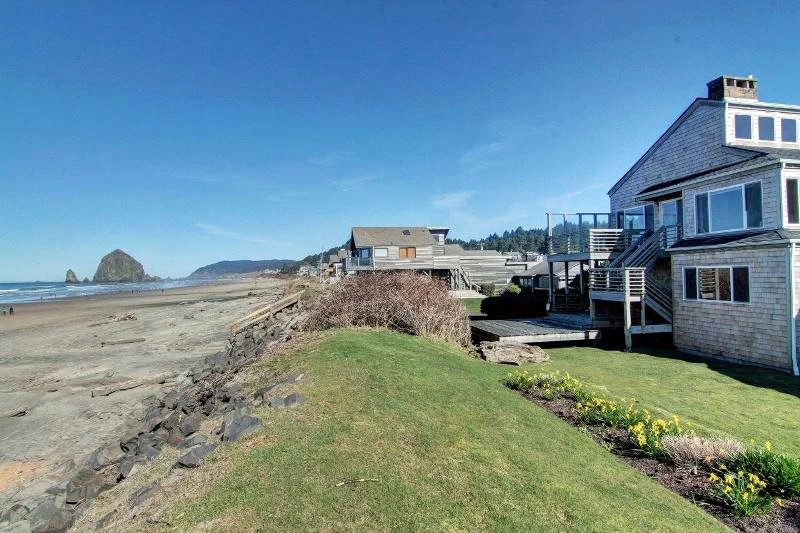 Beach Haven - Direct Beach Access