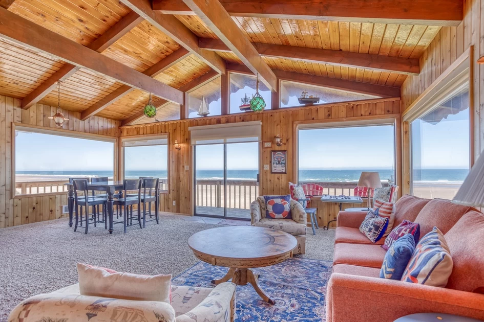 On the Beach - Roads End, Hot Tub, Game Room — photo 4