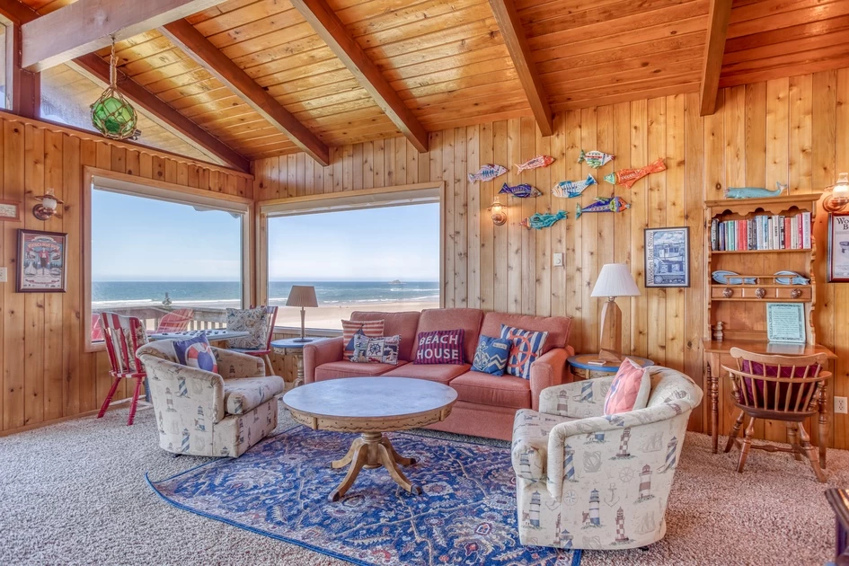 On the Beach - Roads End, Hot Tub, Game Room — photo 5