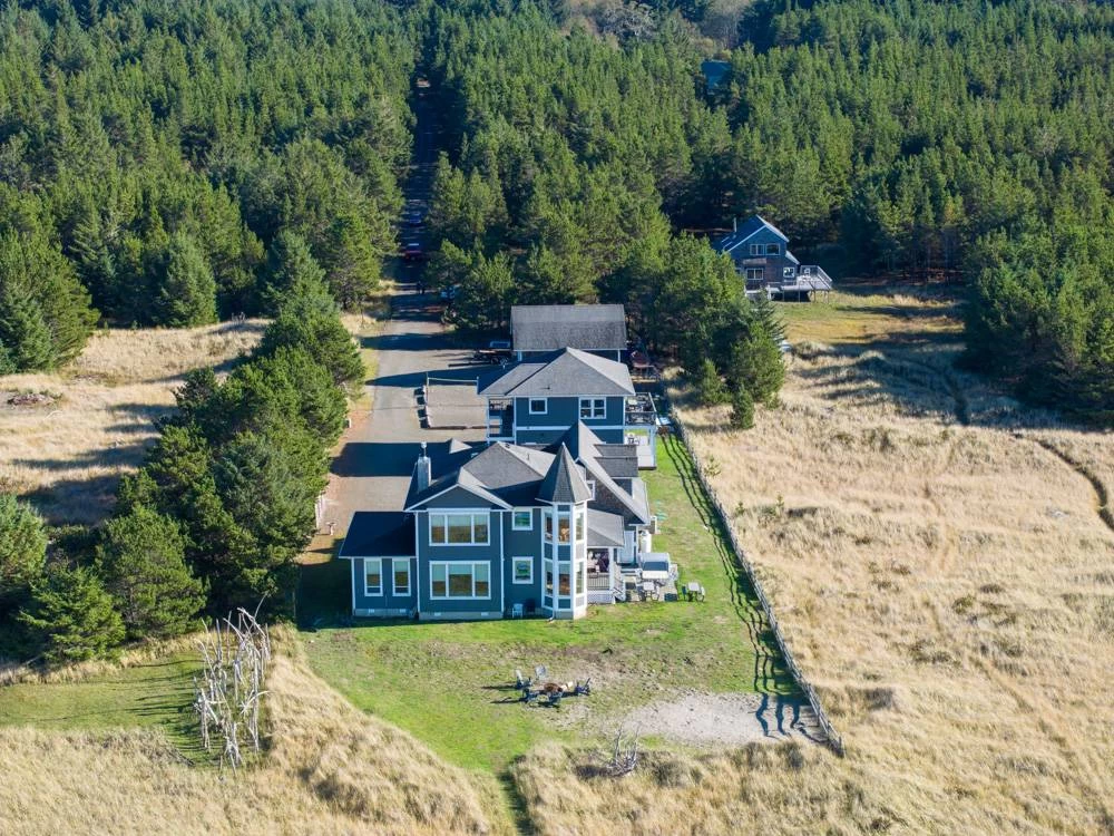 Knole House - Large Groups, Hot Tub, Game Room