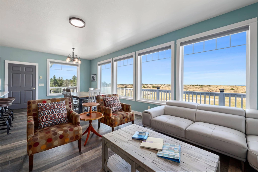 Surfview 2 - Large Groups, Game Room, Hot Tub — photo 2