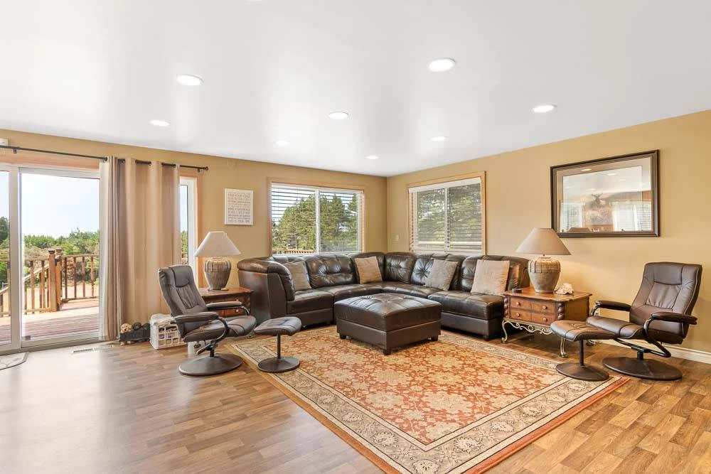First Mate's Cottage - Game Room, Hot Tub — photo 4