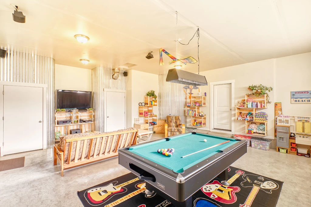 Lake House - Home Theater, Game Room, Hot Tub, Universal EV Charger — photo 5