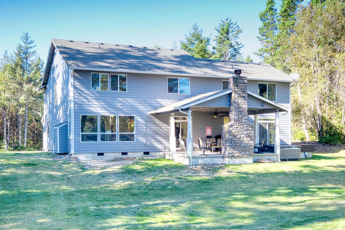 Lake House - Home Theater, Game Room, Hot Tub, Universal EV Charger