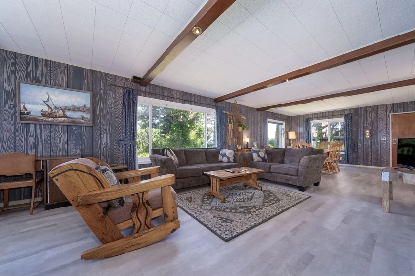 Ebbing House - Hot Tub — photo 4