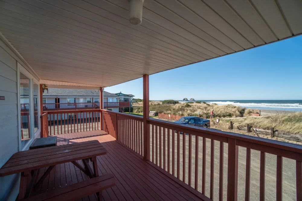 Getaway Oceanfront Lodging
