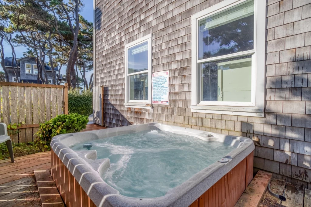 Sunset 389 - Hot Tub, Bella Beach — photo 2