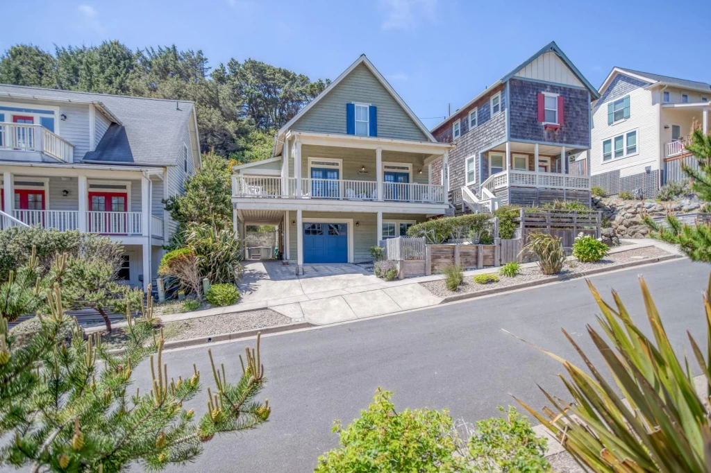 Beach Dreams - Hot Tub, Pet Friendly, Olivia Beach — photo 5