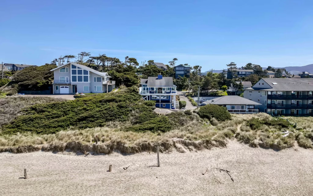 A Beautiful Day - Hot Tub, Game Room, Direct Beach Access — photo 2