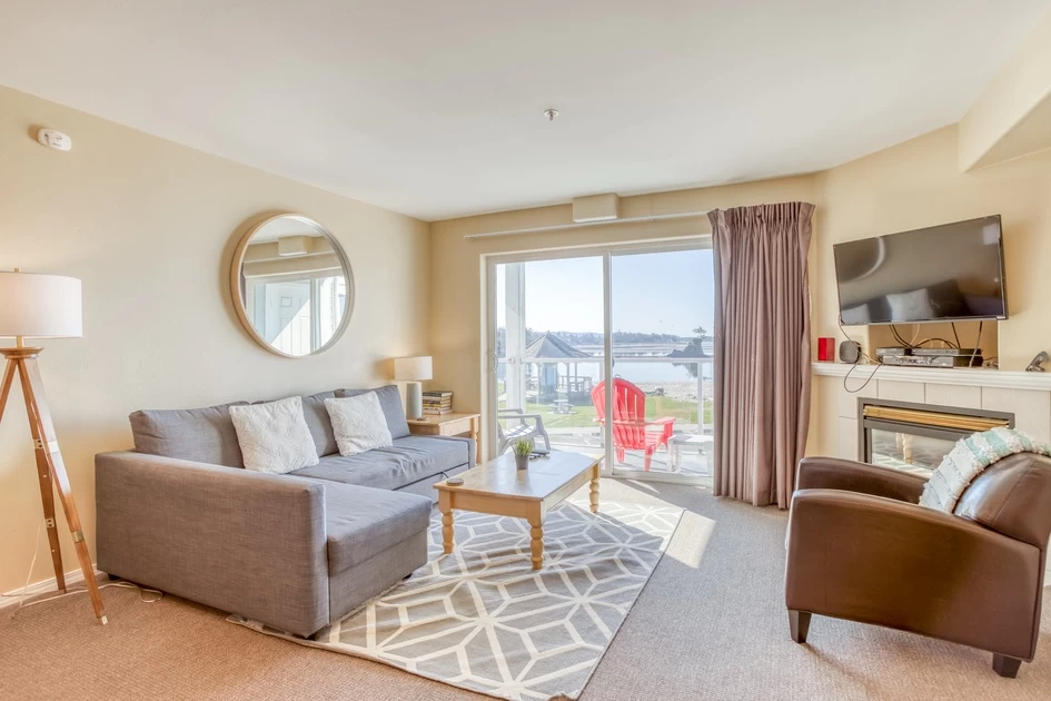 Bird's Nest Suite - Waters Edge — photo 4