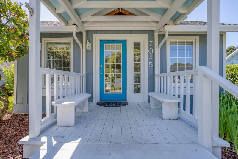 Blue Pineapple - Private Fenced Yard