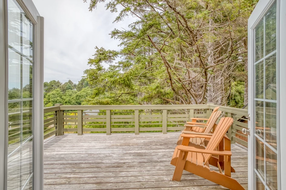 Cascade Cottage - Belhaven, Hot Tub — photo 4