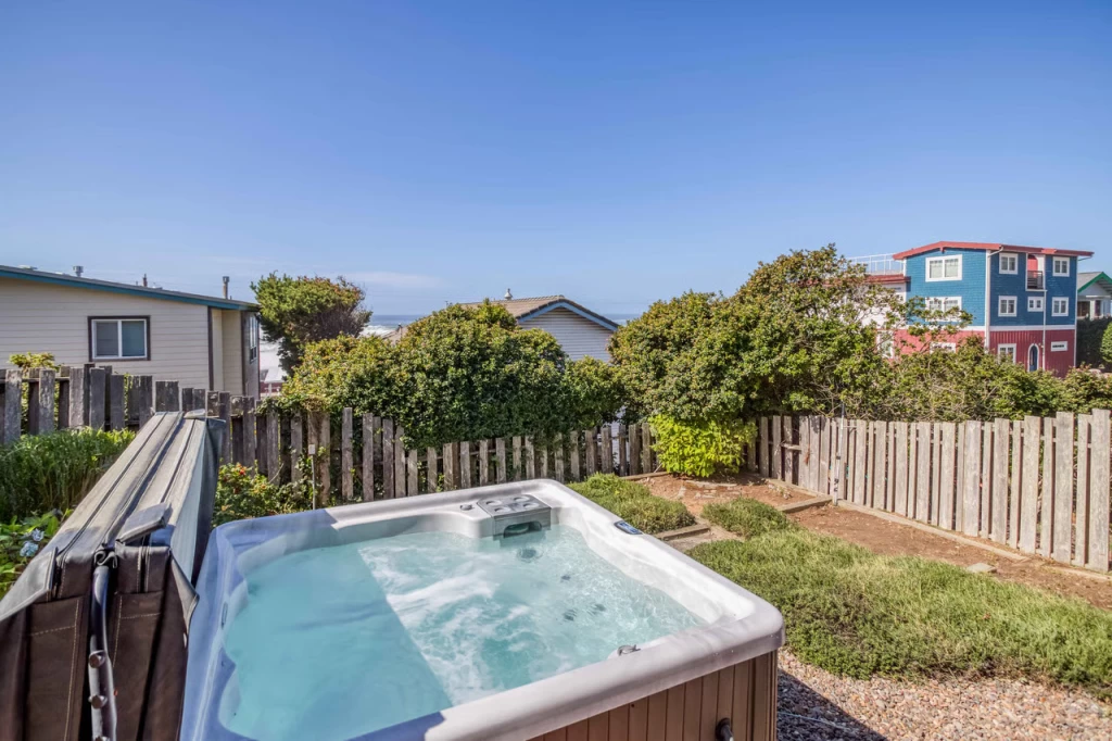 Casa Vista del Mar - Hot Tub, Steps from Beach Access — photo 4