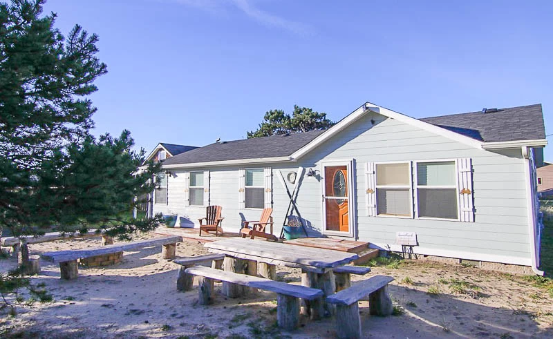 Crow's Coastal Cottage