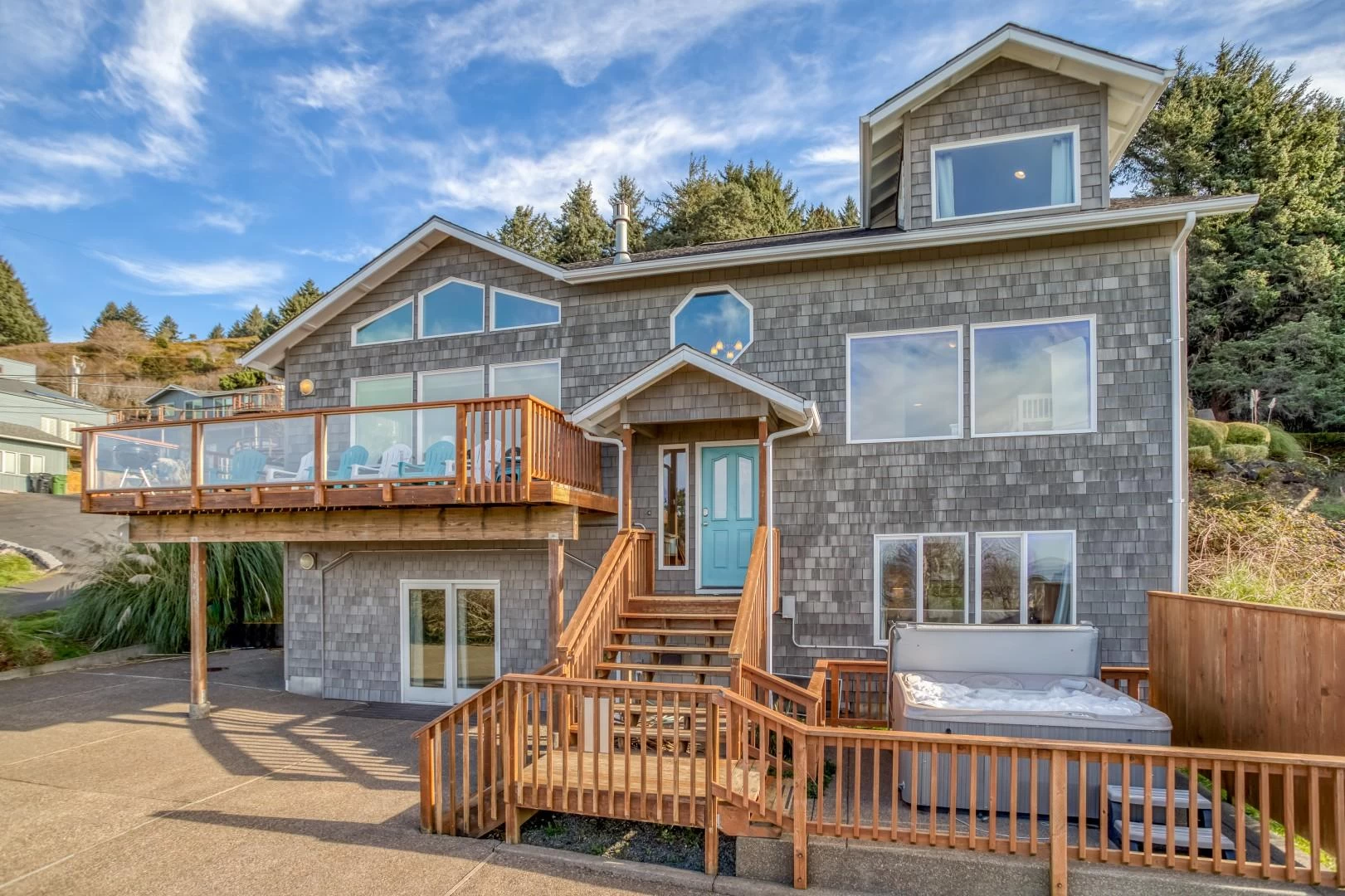 Hubbert Hideaway - Roads End, Game Room, Hot Tub