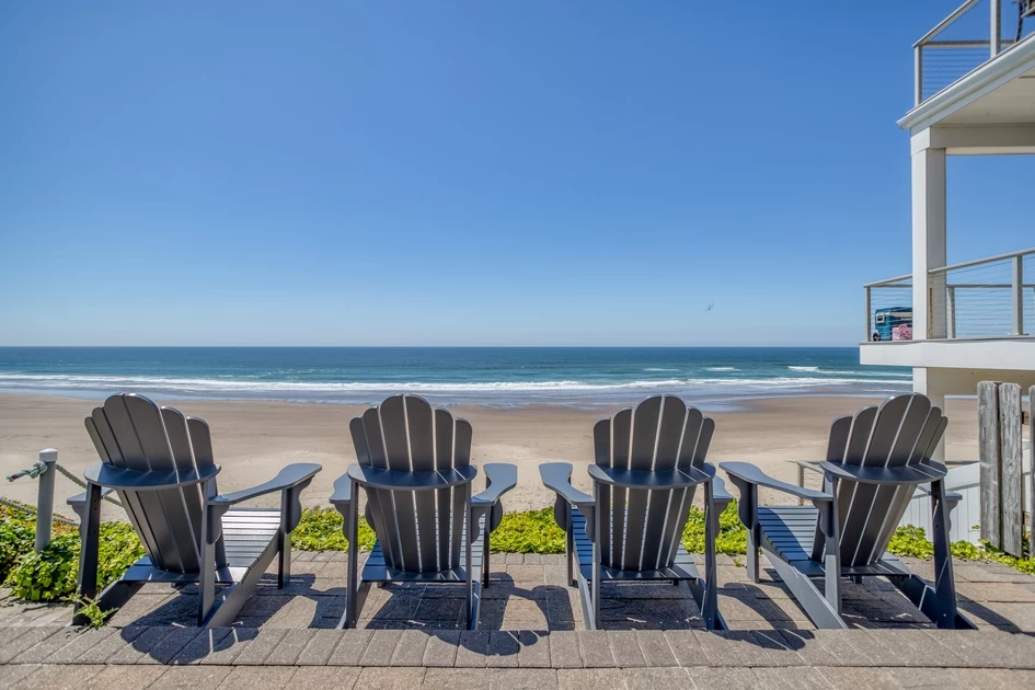 Oceans Edge - Roads End, Private Beach Access