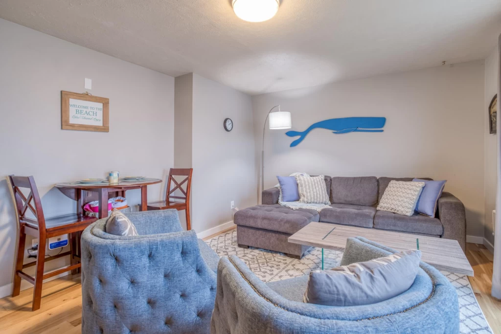 Whale Watcher Condo #2 - Direct Beach Access — photo 5