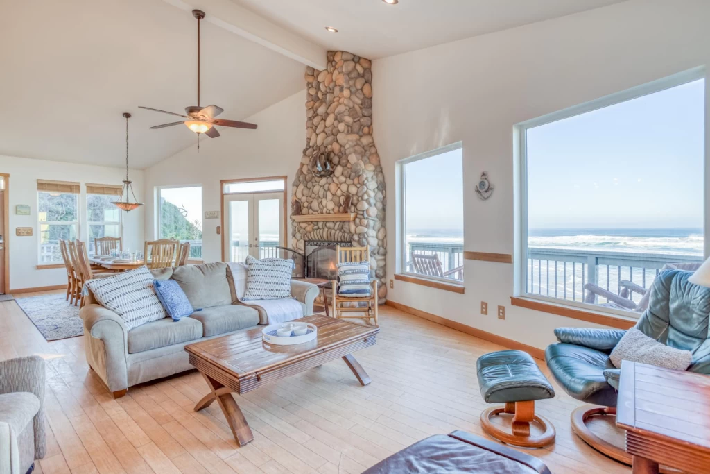 The Lookout - Hot Tub, Game Room, Direct Beach Access — photo 2