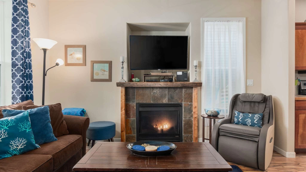 Twin Sands #168 - Hot Tub, 2 Master Suites, Dog Friendly — photo 4
