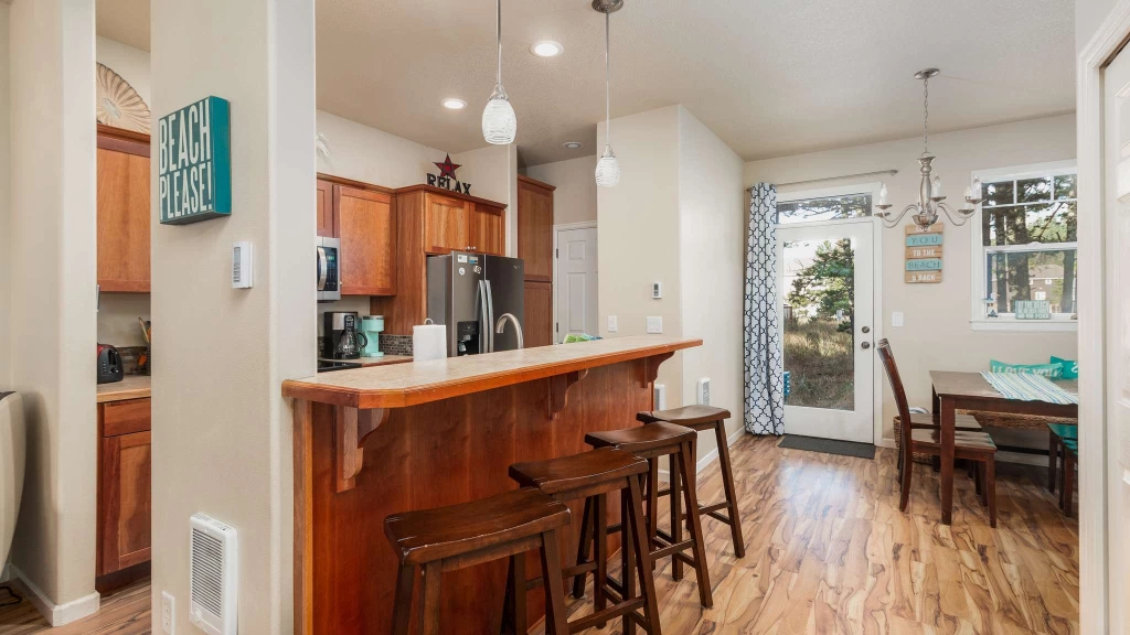 Twin Sands #168 - Hot Tub, 2 Master Suites, Dog Friendly — photo 5