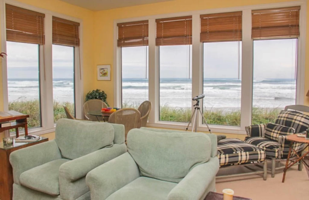 Oceanfront Retreat — photo 3