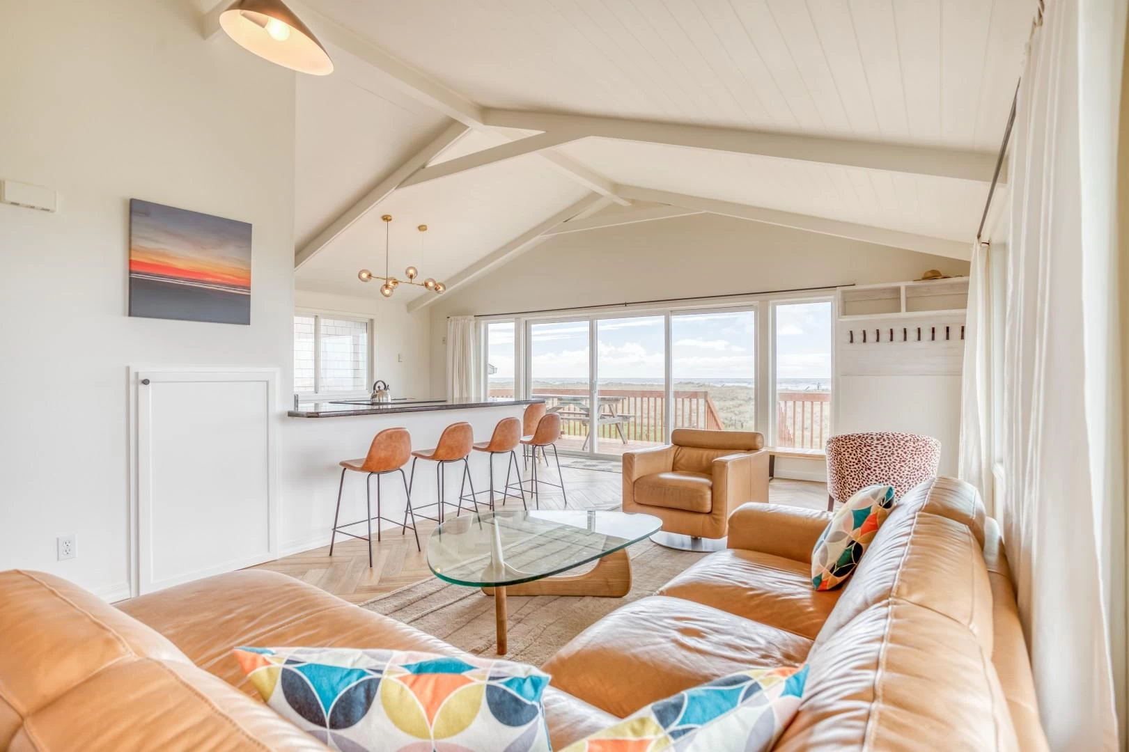 Jettyview Lodge - Beachfront Access, Hot Tub