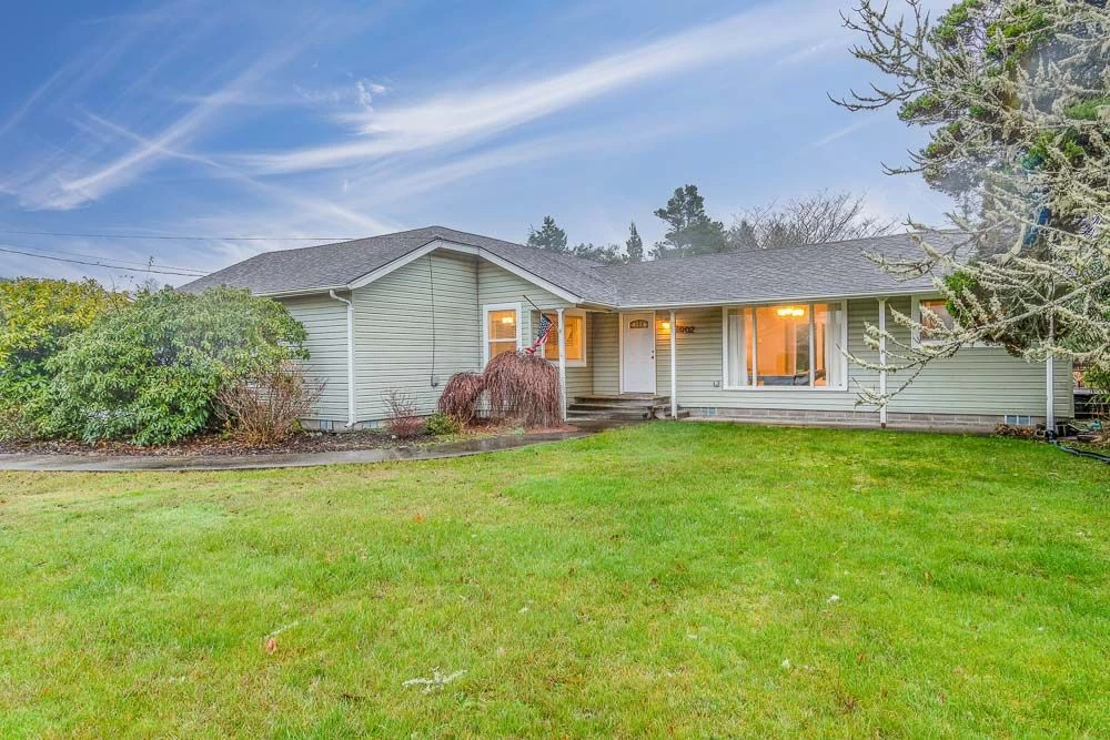 Coastal Cozy - Monthly Rental (30-nights min)