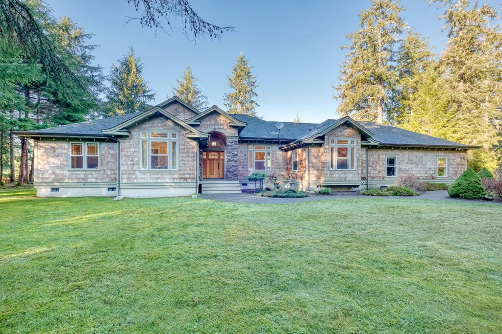 Lakeside Forest Retreat - Hot Tub, Private, 2-Mi to the Beach — photo 2