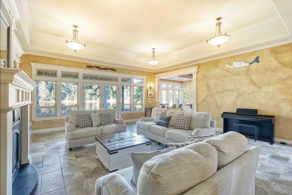 Lakeside Forest Retreat - Hot Tub, Private, 2-Mi to the Beach — photo 3