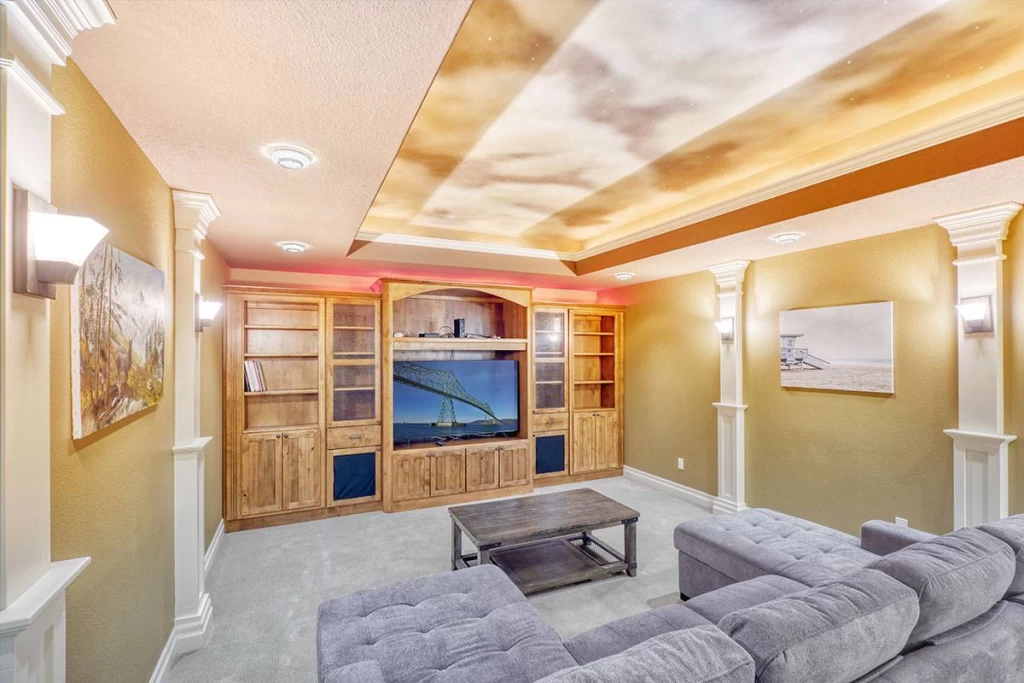 Lakeside Forest Retreat - Hot Tub, Private, 2-Mi to the Beach — photo 4