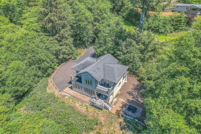 Haven Hill - Bay & Ocean Views, Private Setting — photo 2