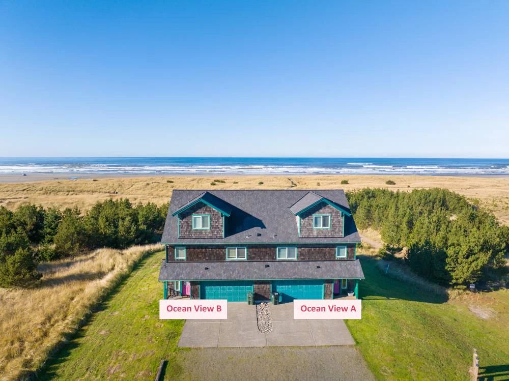 Ocean View A and B - 2 Townhouses with Game Rooms