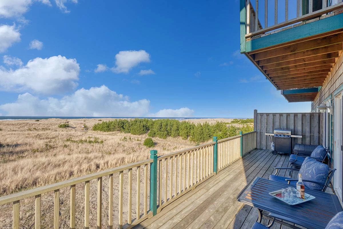 Ocean View B – Game Room, EV Charging