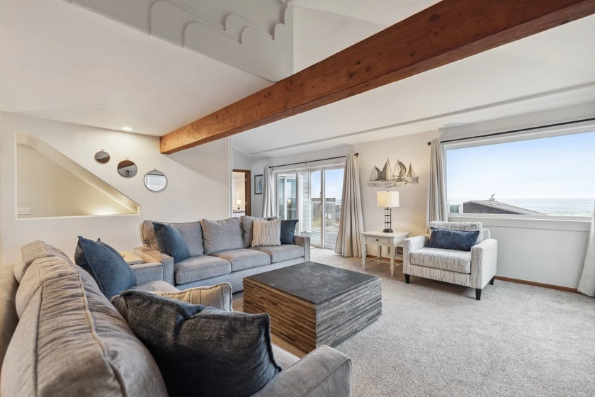 Pacific Watch - Large Group Fun! Game Room, Hot Tub — photo 4