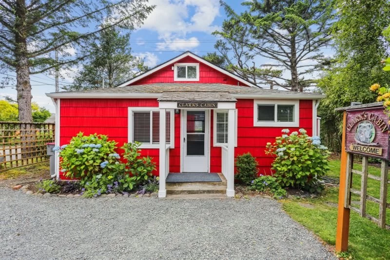 Clark Cabin - Walk to Everything!