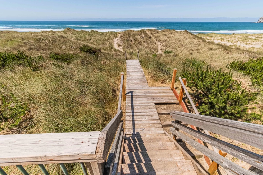 Gull Cottage - Direct Beach Access — photo 4