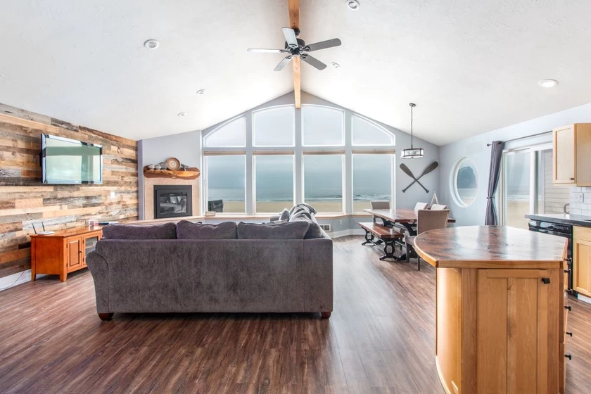 Serendipity by the Sea - Hot Tub, Kiwanda Shores — photo 4